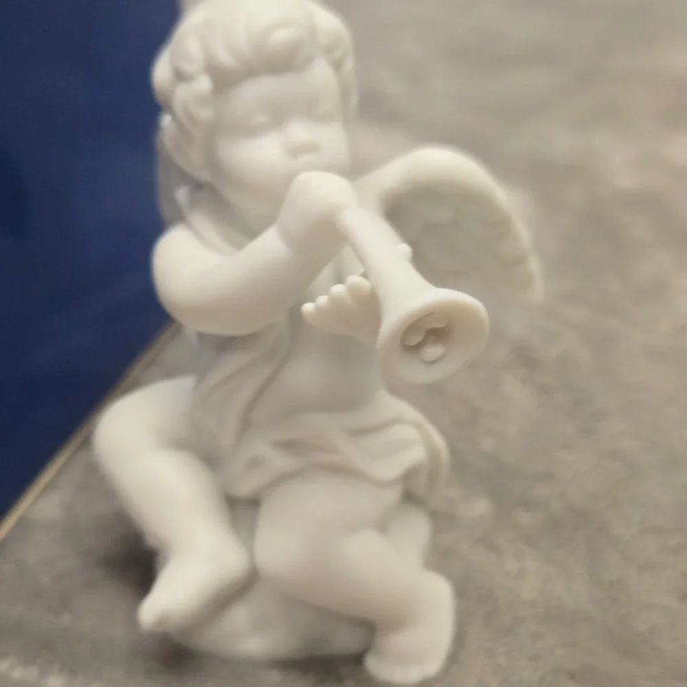 Avon Nativity Collectibles The Cherub Porcelain Figurine 1989 White Bisque Angel